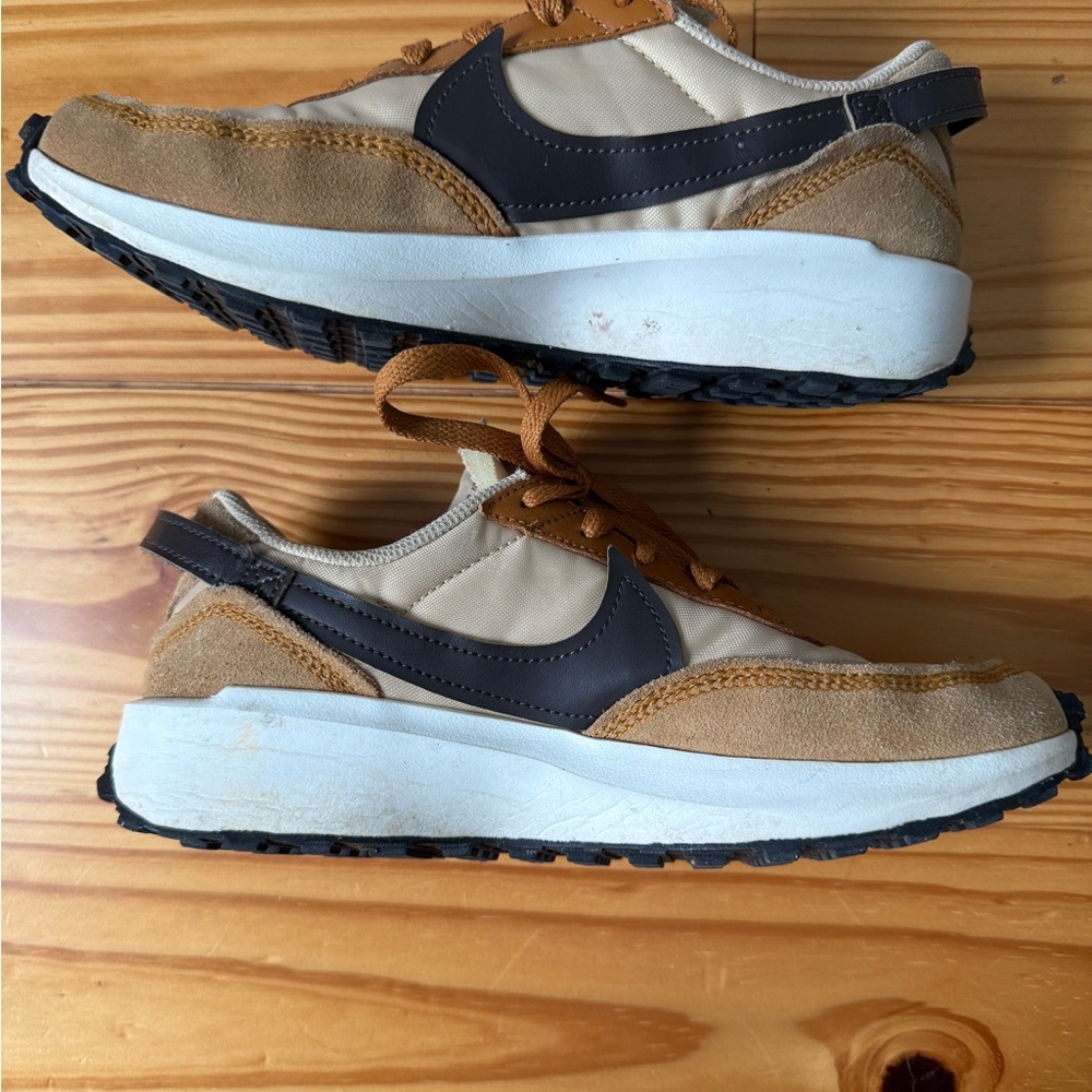 Nike Waffle Debut | Size 6